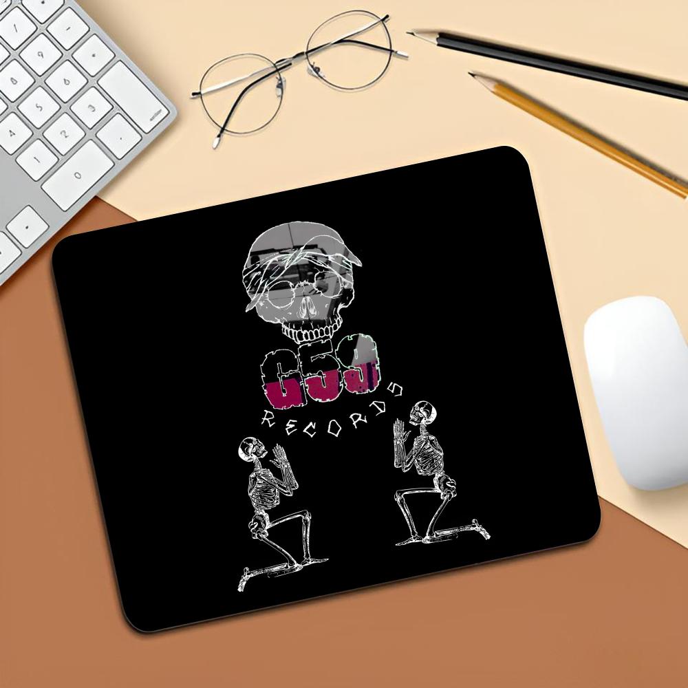 Zanger Suicideboy New World De - Laptop Accessories World recensie en prijs